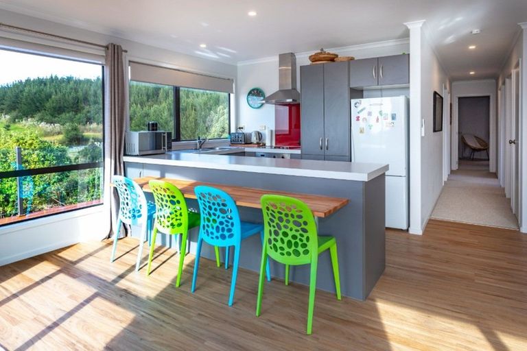 Photo of property in 141 Tuna Place, Onemana, Whangamata, 3691