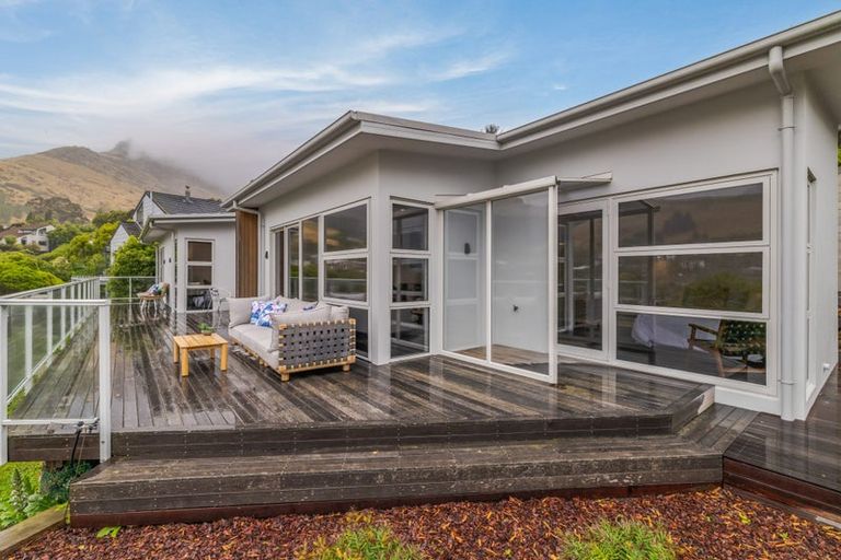 Photo of property in 8 Cass Bay Place, Cass Bay, Lyttelton, 8082