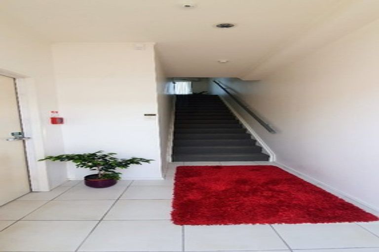 Photo of property in 9/15 Bishop Lenihan Place, East Tamaki, Auckland, 2013