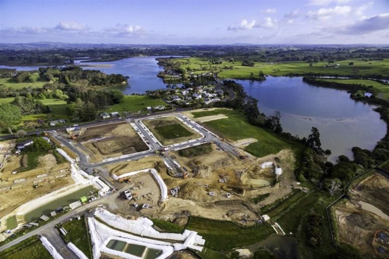 Photo of property in 295 Hingaia Road, Karaka, Papakura, 2113