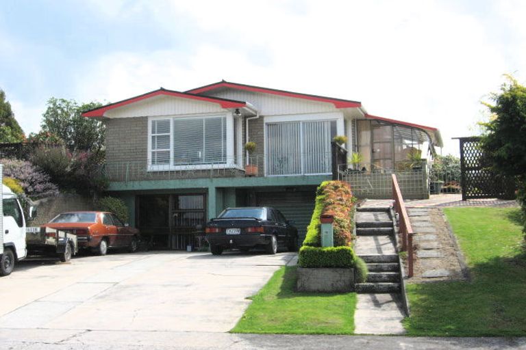 Photo of property in 9 Tirita Street, Kawaha Point, Rotorua, 3010