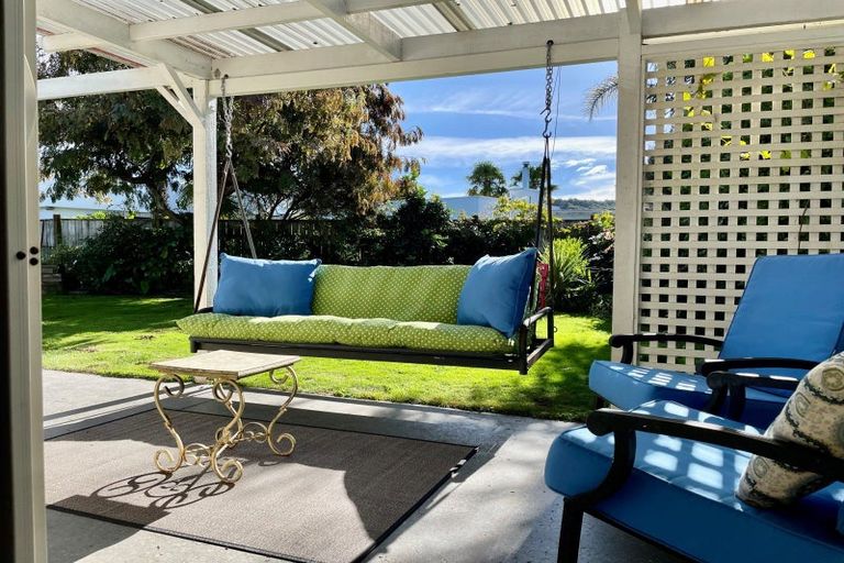 Photo of property in 8 Brompton Drive, Taradale, Napier, 4112