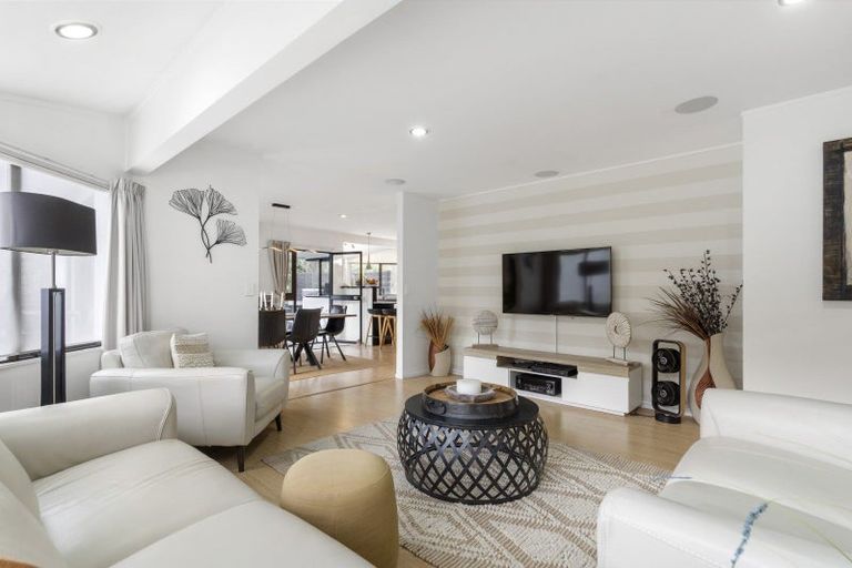 Photo of property in 114 Tirohanga Drive, Whangamata, 3620