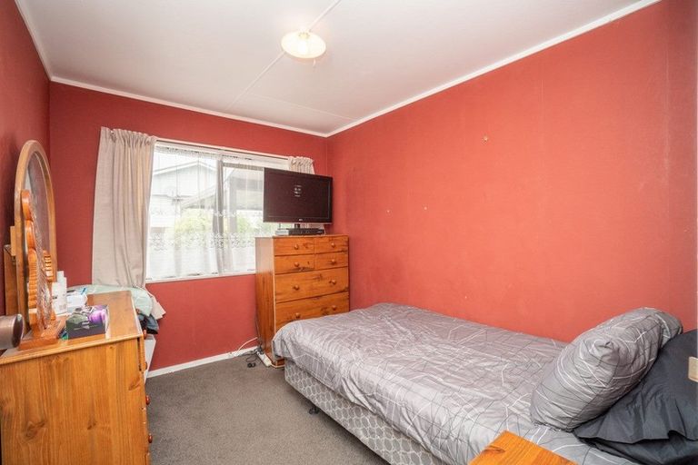 Photo of property in 45 Chatsworth Place, Highbury, Palmerston North, 4412