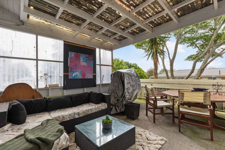 Photo of property in 26 Brentford Place, Manurewa, Auckland, 2102