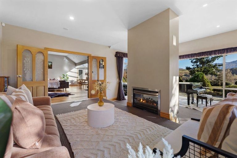 Photo of property in 714 Lake Hayes-arrow Junction Highway, Lake Hayes, Queenstown, 9371