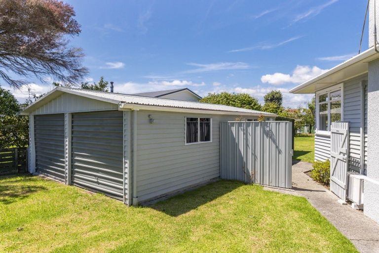Photo of property in 40 Francis Road, Paraparaumu Beach, Paraparaumu, 5032