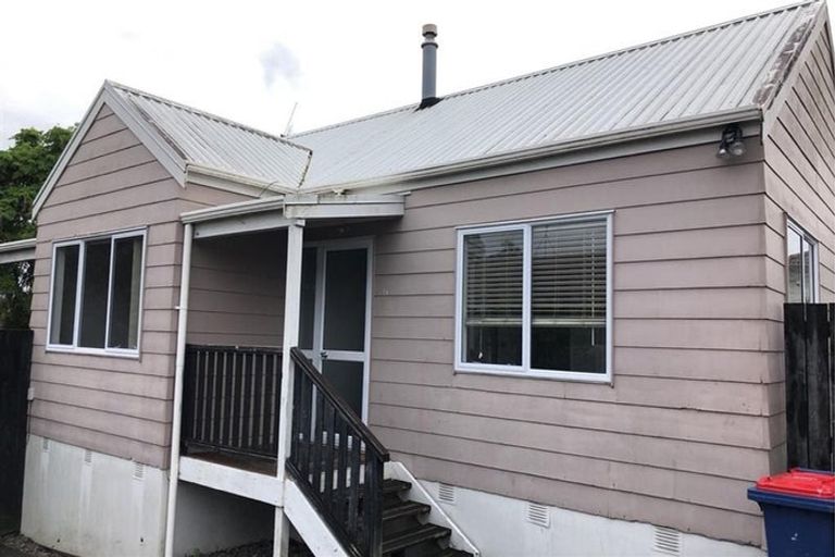 Photo of property in 61 Hassan Drive, Massey, Auckland, 0614