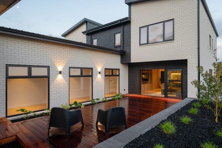 Photo of property in 33 Kauri Point Drive, Rototuna North, Hamilton, 3210