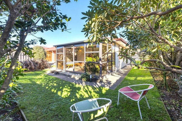 Photo of property in 2/57 Reynolds Avenue, Bishopdale, Christchurch, 8053