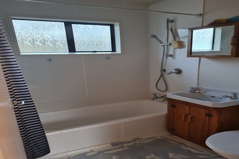 Photo of property in 1/24 Koromiko Street, Otaki Beach, Otaki, 5512