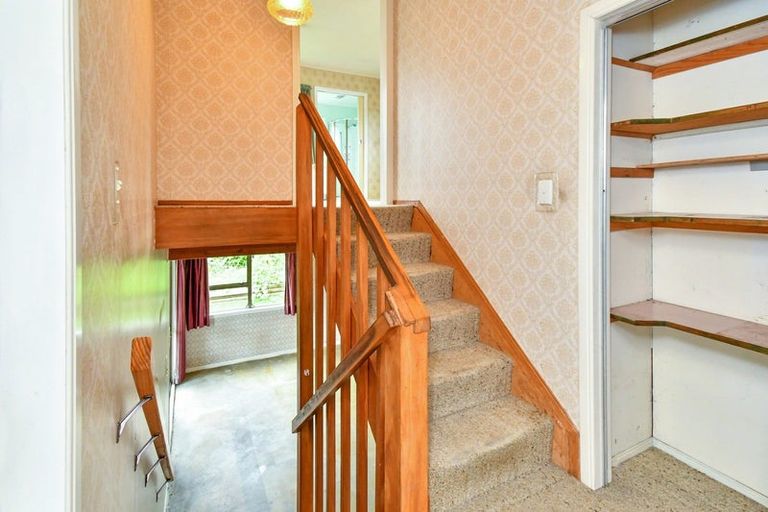 Photo of property in 30 Lynmore Drive, Hillpark, Auckland, 2102