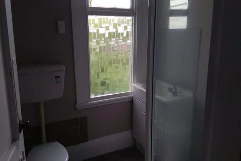 Photo of property in 3/12 Coopers Road, Dallington, Christchurch, 8061