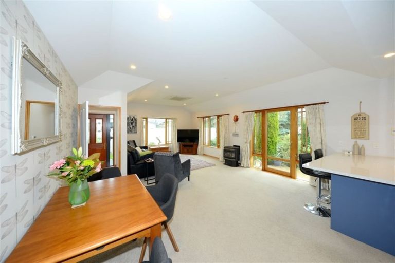 Photo of property in 244b Withells Road, Avonhead, Christchurch, 8042