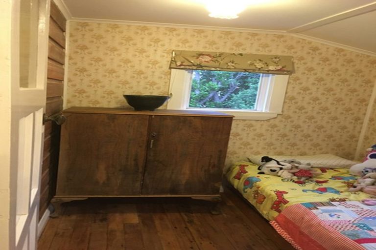 Photo of property in 4 Hayward Street, Featherston, 5710