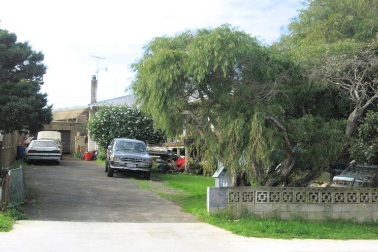 Photo of property in 10 Eddowes Street, Manurewa, Auckland, 2102