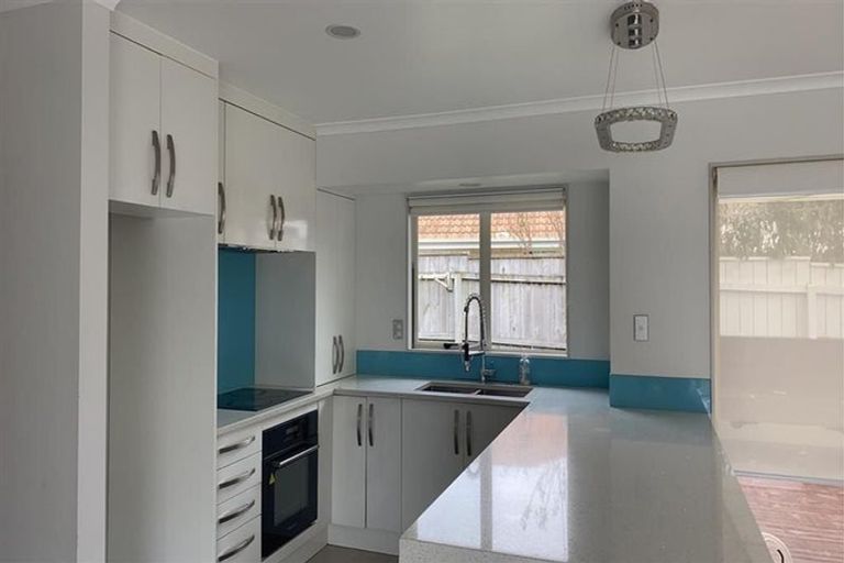 Photo of property in 2 Vidiri Court, Flat Bush, Auckland, 2019