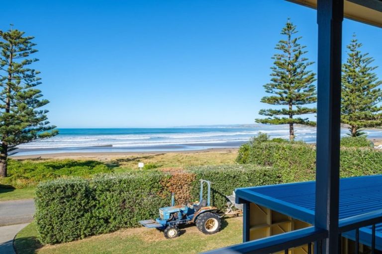Photo of property in 15 Makorori Beach Road, Makorori, Gisborne, 4073