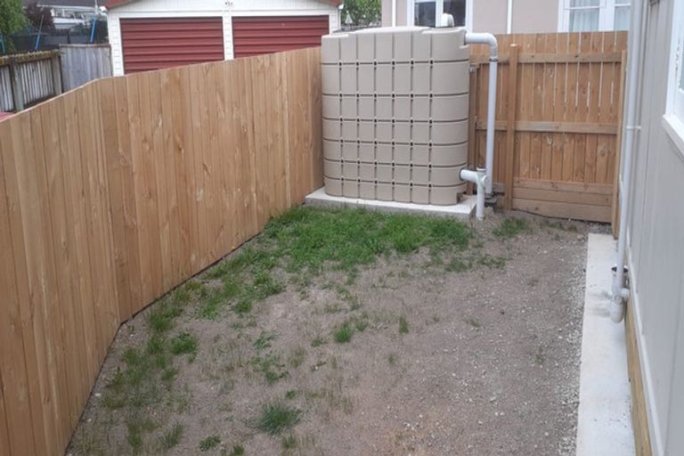 Photo of property in 7 Sinclair Grove, Naenae, Lower Hutt, 5011