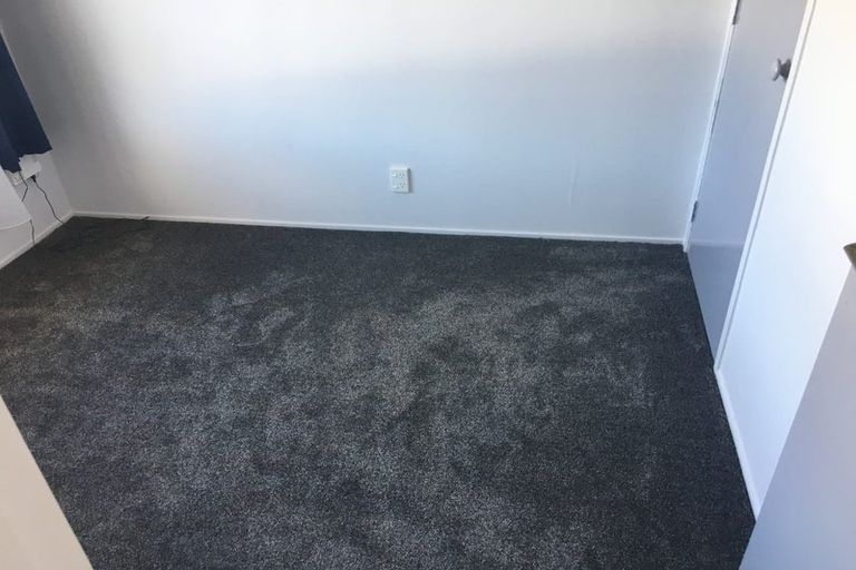 Photo of property in 10/126 Lynwood Road, New Lynn, Auckland, 0600