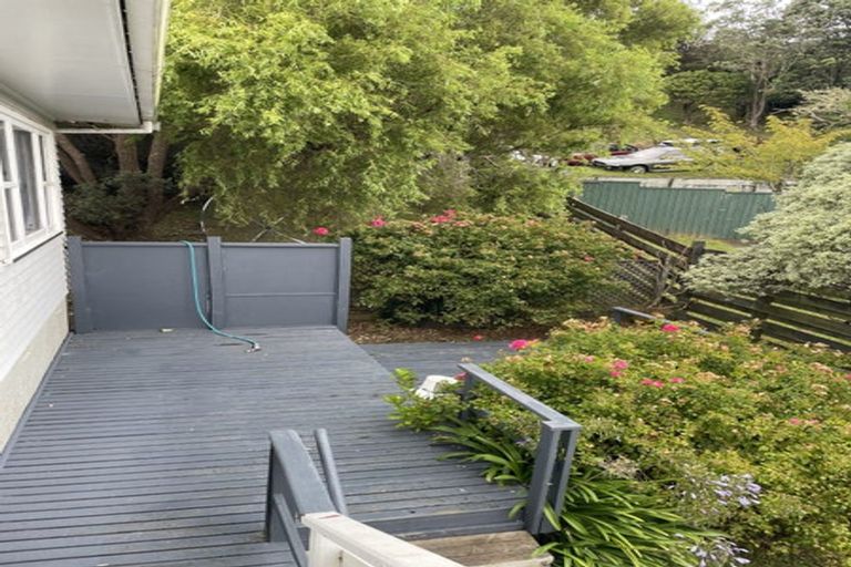 Photo of property in 87 Stewart Drive, Newlands, Wellington, 6037