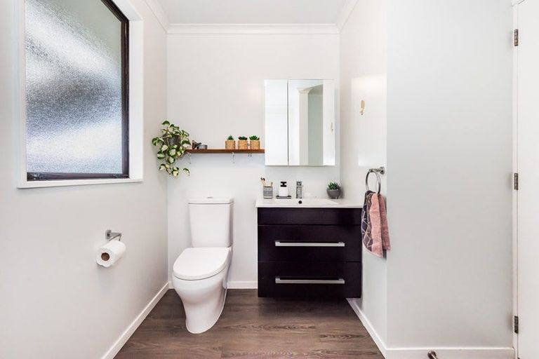 Photo of property in 3 Michael Road, Paraparaumu Beach, Paraparaumu, 5032