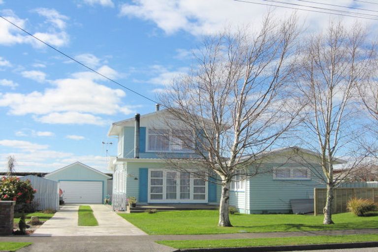 Photo of property in 35 Meadowvale Drive, Levin, 5510