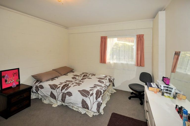 Photo of property in 2/7 Keldale Place, Forrest Hill, Auckland, 0620