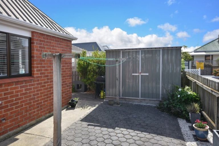 Photo of property in 7 Atkinson Street, South Dunedin, Dunedin, 9012