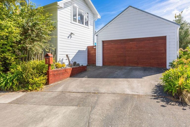 Photo of property in 7 Fern Grove, Taradale, Napier, 4112