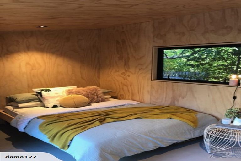 Photo of property in 3 George Avenue, Herald Island, Auckland, 0618