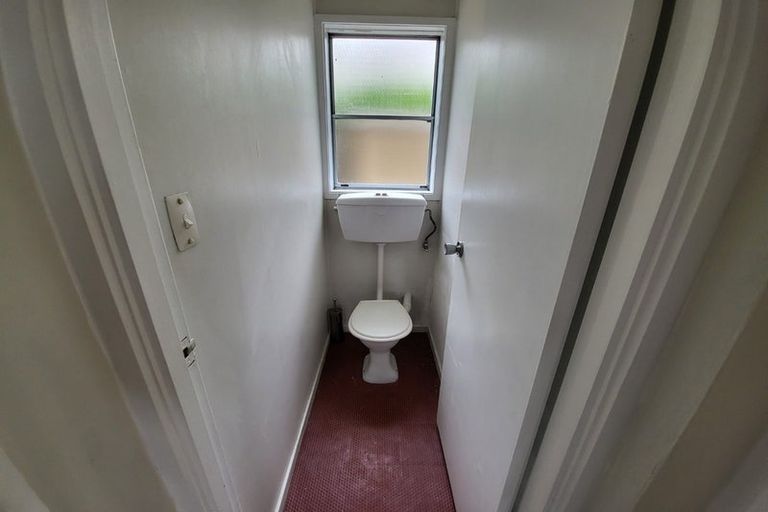 Photo of property in 200 Bucklands Beach Road, Bucklands Beach, Auckland, 2012