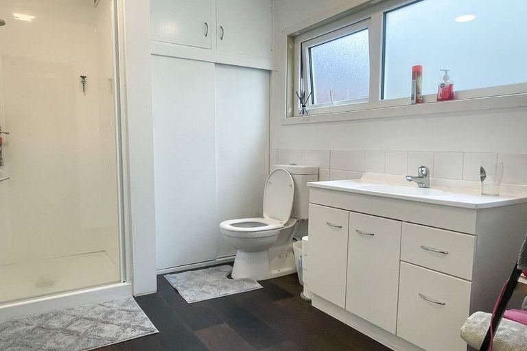 Photo of property in 1/99 Major Hornbrook Road, Mount Pleasant, Christchurch, 8081