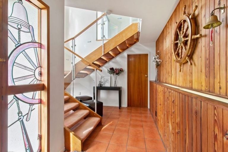 Photo of property in 34 Mount Pleasant Road, Mount Pleasant, Christchurch, 8081