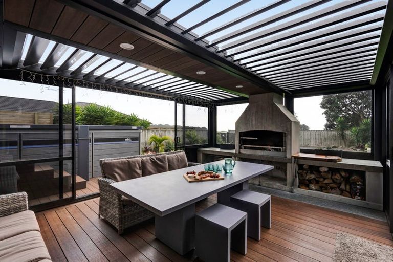 Photo of property in 25b Dolphin Parade, Bell Block, New Plymouth, 4312