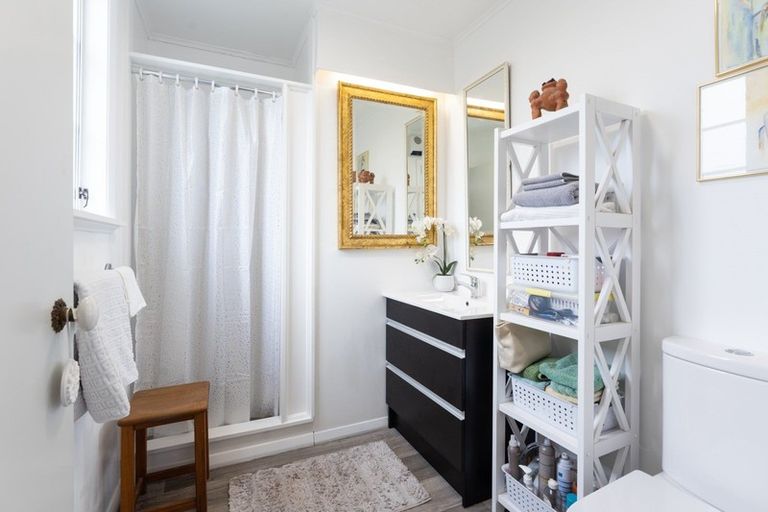 Photo of property in 34 Burn Street, Levin, 5510