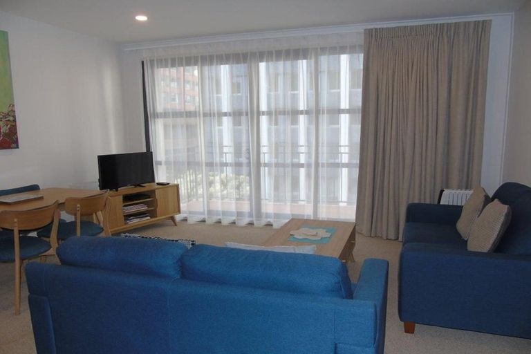 Photo of property in Atrium Towers, 5e/154 The Terrace, Wellington Central, Wellington, 6011