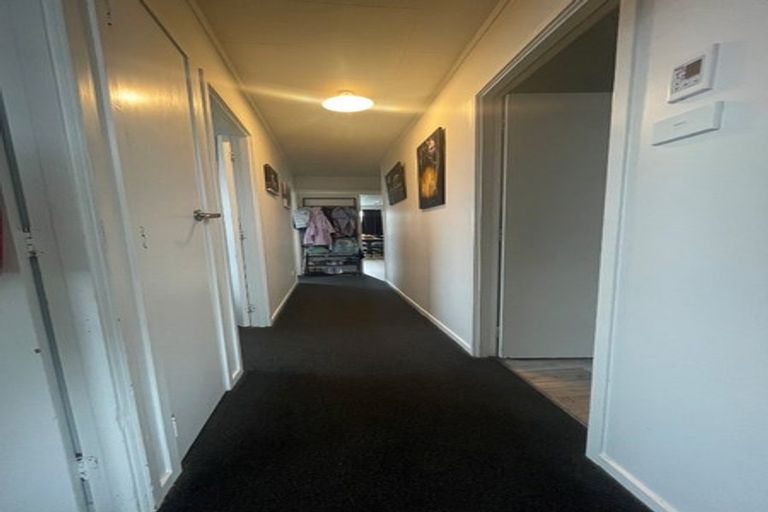 Photo of property in 11 Villa Place, Bell Block, New Plymouth, 4312