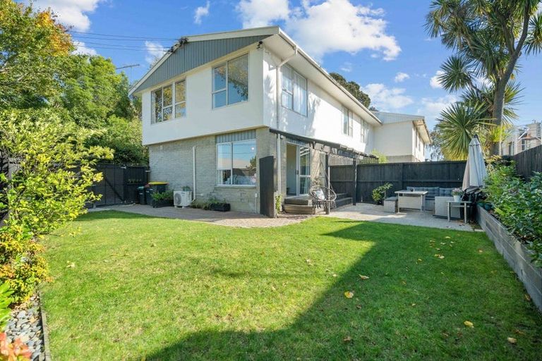 Photo of property in 1/53 Mathesons Road, Phillipstown, Christchurch, 8011
