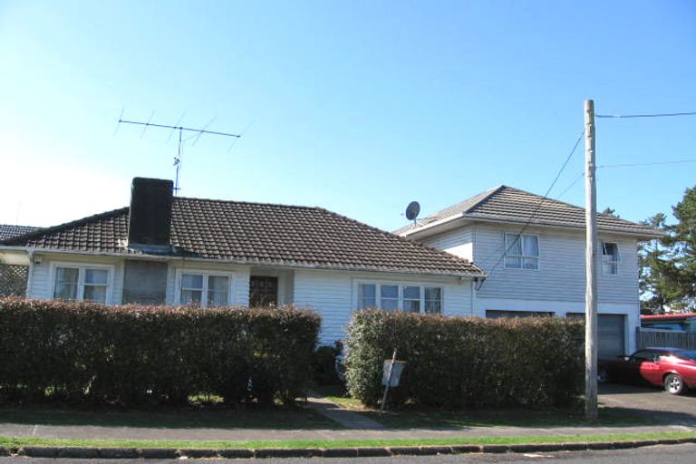 Photo of property in 10 Tane Street, New Lynn, Auckland, 0600