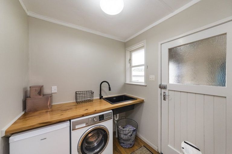 Photo of property in 10 Severn Terrace, Roslyn, Palmerston North, 4414