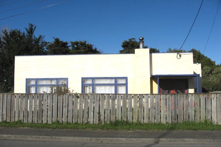 Photo of property in 9 Fagan Street, Bulls, 4818