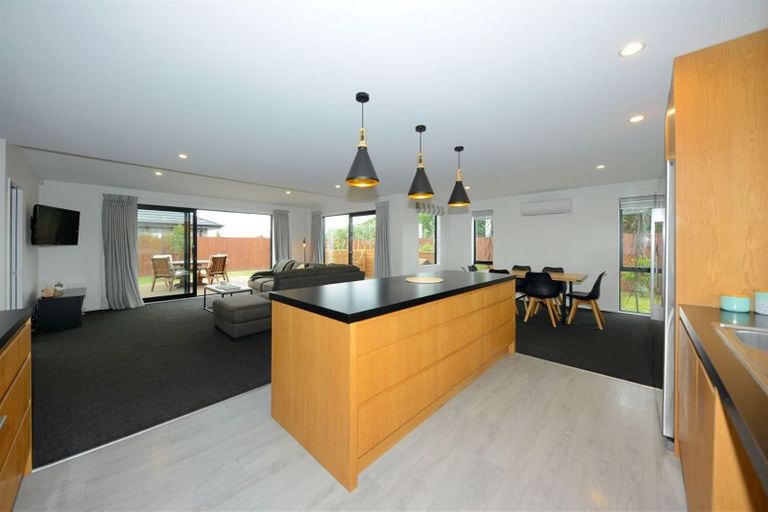 Photo of property in 10 Whincops Road, Halswell, Christchurch, 8025