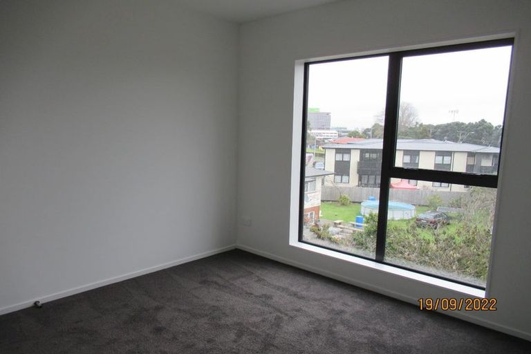 Photo of property in 77a Penrose Road, Mount Wellington, Auckland, 1060