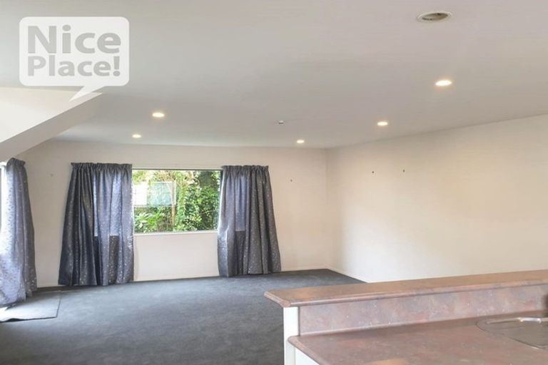 Photo of property in 32 Firth Terrace, Karori, Wellington, 6012
