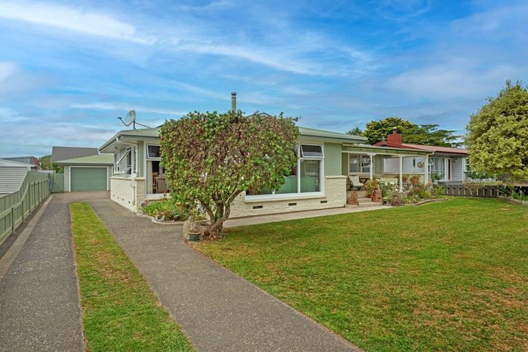 Photo of property in 5 Toru Street, Makaraka, Gisborne, 4010