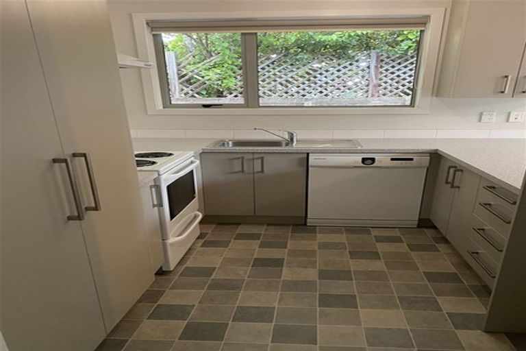 Photo of property in 2/73 Royal Park Drive, Parklands, Christchurch, 8083