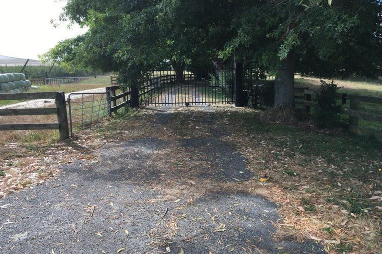 Photo of property in 3668 Cambridge Road, Leamington, Cambridge, 3495