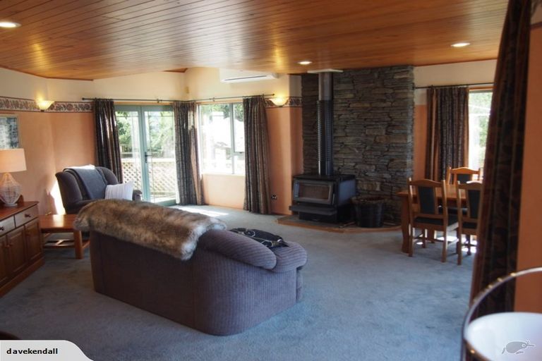 Photo of property in 1a Caples Place, Fernhill, Queenstown, 9300