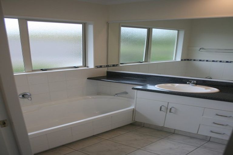 Photo of property in 5 Hawk Place, Welcome Bay, Tauranga, 3112